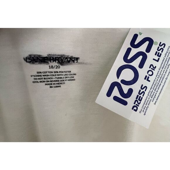 NWT Lane Bryant Tie Dye V-Neck Loose Fit Graphic T-Shirt - Picture 3 of 4